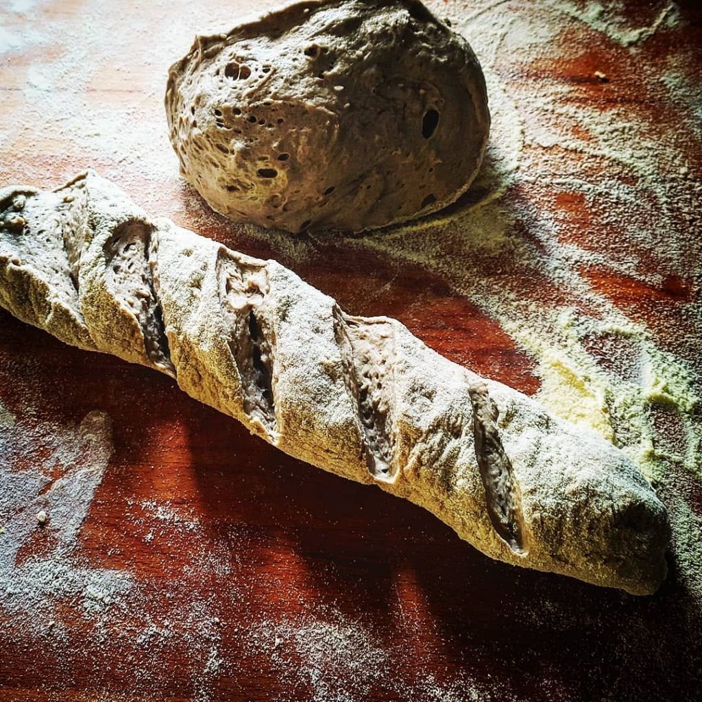 pane casareccio, pane tradizionale, pane della tradizione contadina.