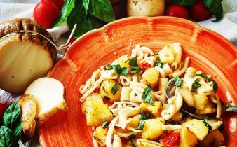 Pasta patate e provola affumicata
