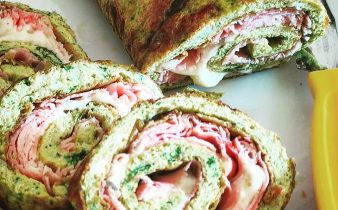 Rotolo di frittata farcito
