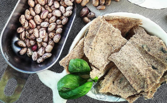 Crackers di farina di fagioli